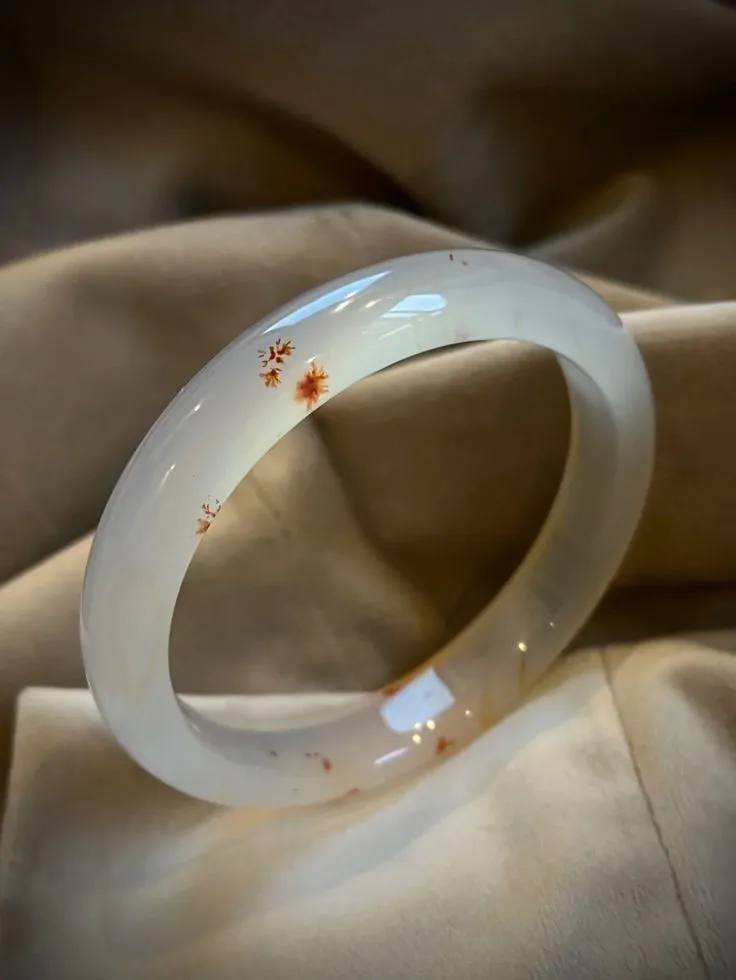 Ngọc Minh Hy Bracelet Detail